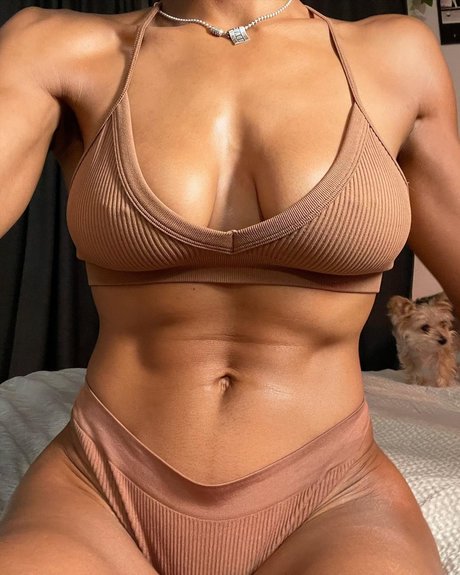 Frankiiy nacktheit hd bilder