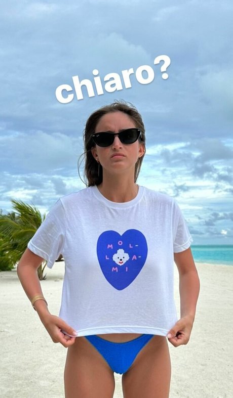 Martina Socrate model porno fotos