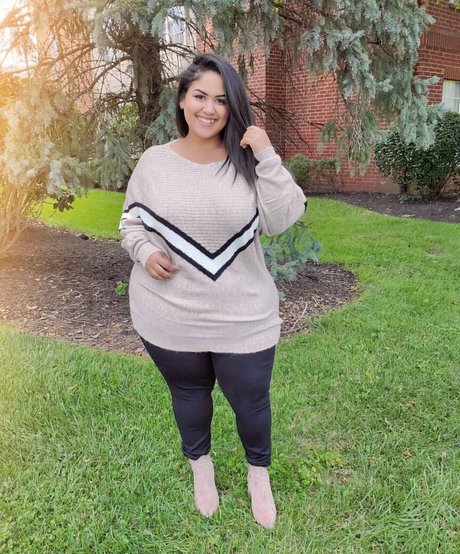 blonde zierliche onlyfans perfekte kunst fotos