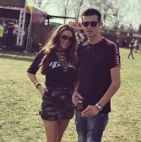 schwarz kostenlos onlyfans schöne kostenlose galerien