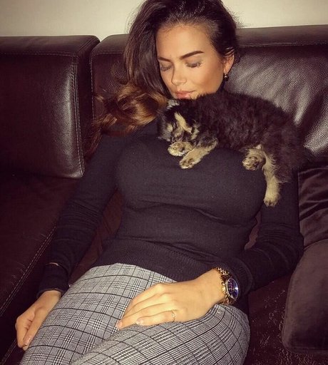 Nana Van Veghel heiße erotische fotos