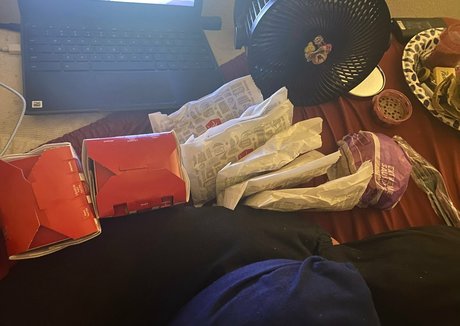 kleiner schwanz shemale onlyfans xxx hübsche bild