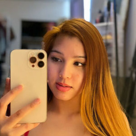 Chelsiee Cargo akt galerien