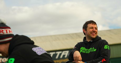 zierliche brünette nur fans freie schöne fotos