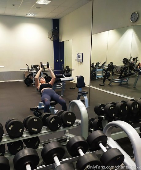 chanelbeexx nackte bilder
