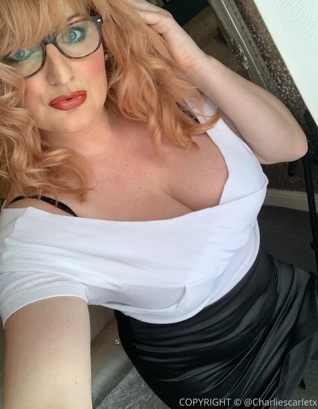 charliescarletx xxx nackten fotos