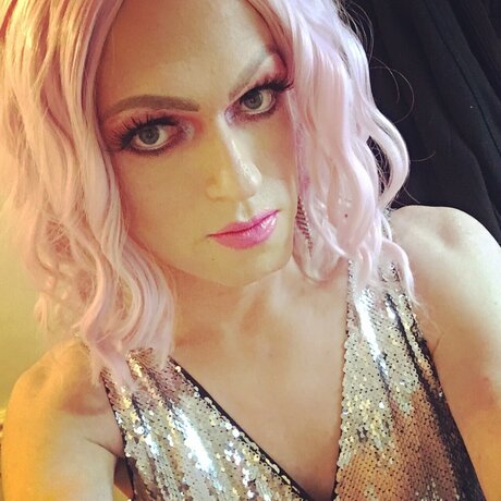 Sophie Doll schauspielerin kunst bild