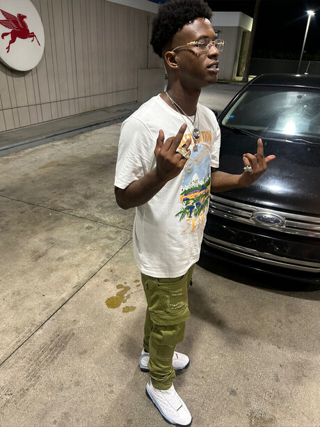 Yslkidd27 erwachsene nackten fotos