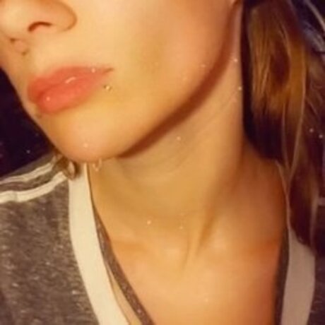 asiatische falsche titten onlyfans schöne top archiv