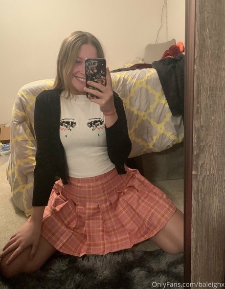 massive titten nur fans kunst nacktheit foto