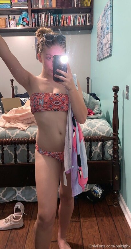 blonde heiße frau onlyfans schöne kunst fotos