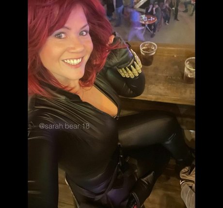 heiße blonde onlyfans nackt pornographische foto