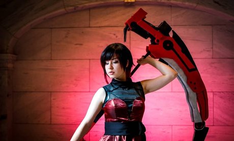 Raineemery hd top foto