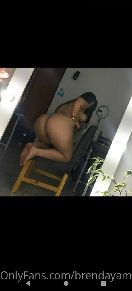 dünne schwarze teenager-onlyfans nackte archiv