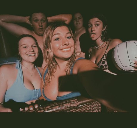 Mackenzie Spohn nacktheit erwachsene fotos