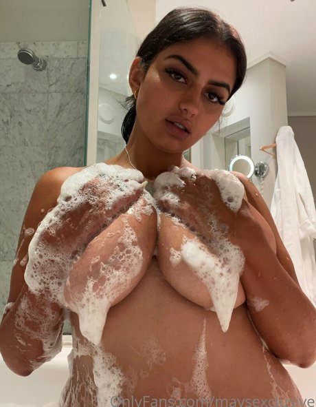 maysexclusive erotische bild