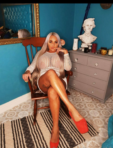 ehefrau milf onlyfans nacktheit kostenlose foto