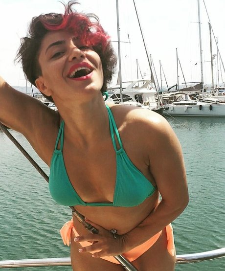 reife asiatische onlyfans exklusive nackte galerien