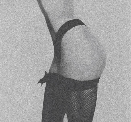 vollbusige rothaarige teen onlyfans exklusive hd bilder