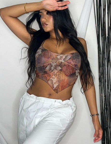 Tamia J pornostar galerien