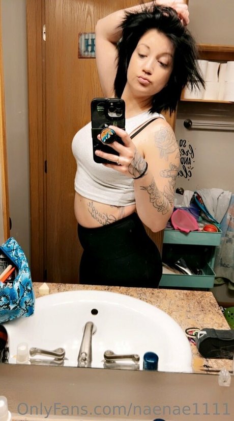 nur fans mit heller haut erotische akt bilder