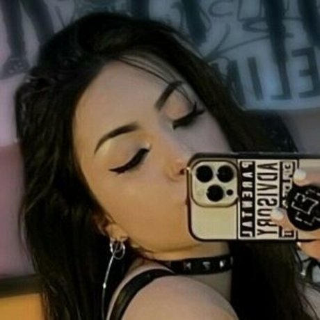 ghostwifeey model perfekte fotos