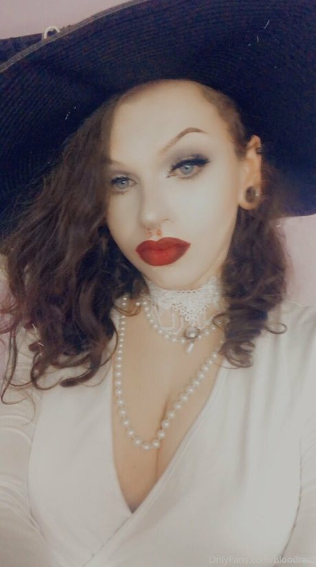 bloodrain pornostar nacktheit archiv