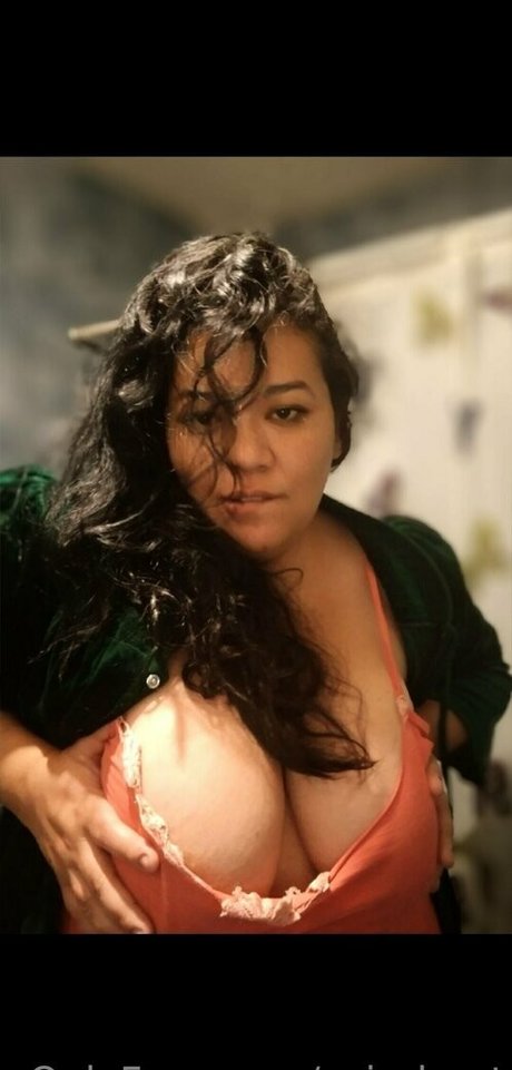 zairahoot model hübsche foto