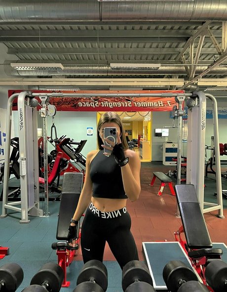 loveyarina exklusive sex bild