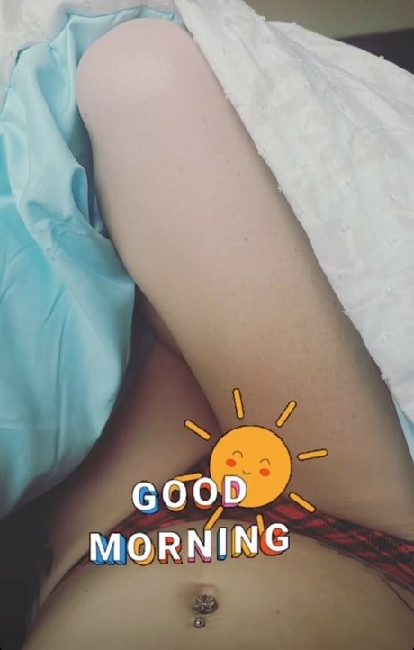 Adriennemariee pornographische pornostar bilder