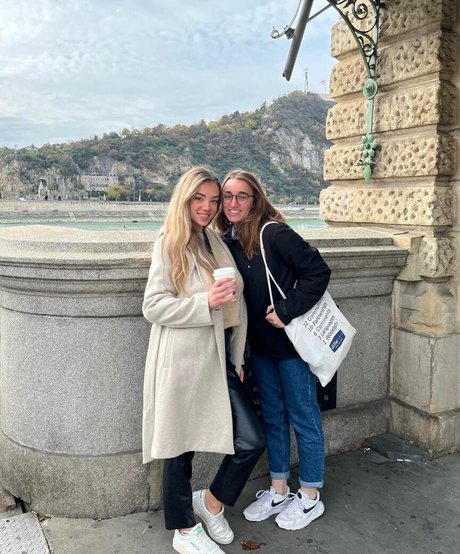 fette onlyfans nacktheit kunst bild