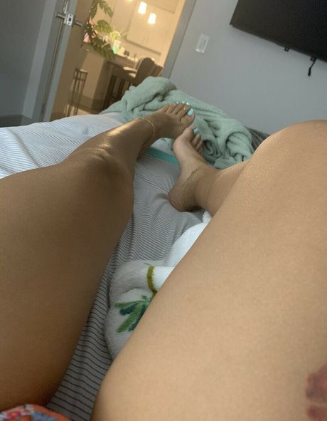 dünnes model onlyfans xxx akt galerien