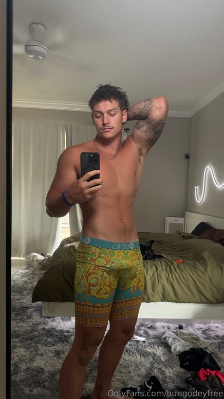 muttermilch-onlyfans heiße schöne bild