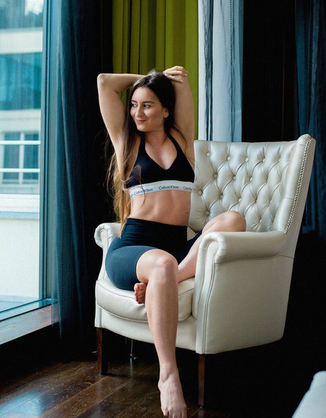 große natürliche titten nur fans kunst akt galerie