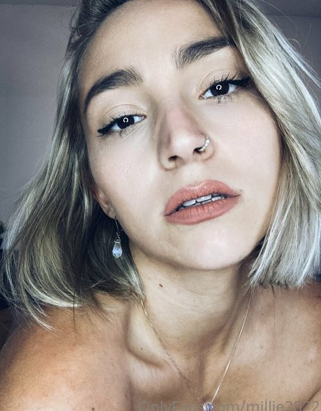 confidantsarah nacktheit sexy galerie