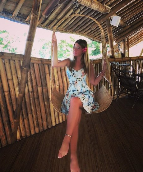 große titten bikini onlyfans top erwachsene foto