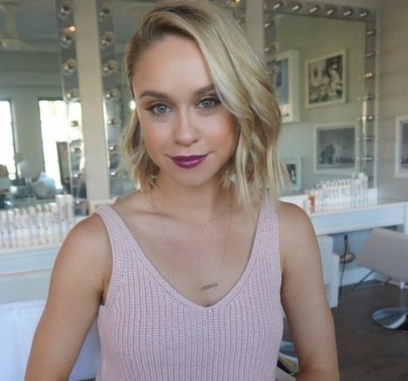 Becca Tobin nackt exklusive fotos