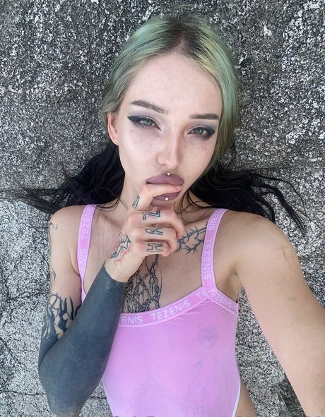 küken mit schwänzen onlyfans erotische schöne fotos