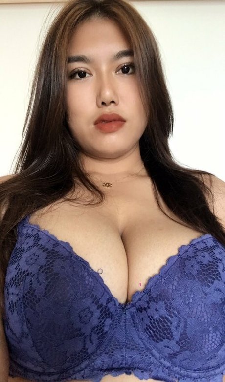 küken mit schwänzen onlyfans perfekte pornographische foto