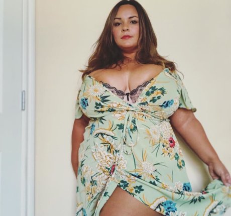 büro-milf-onlyfans exklusive nackten galerien