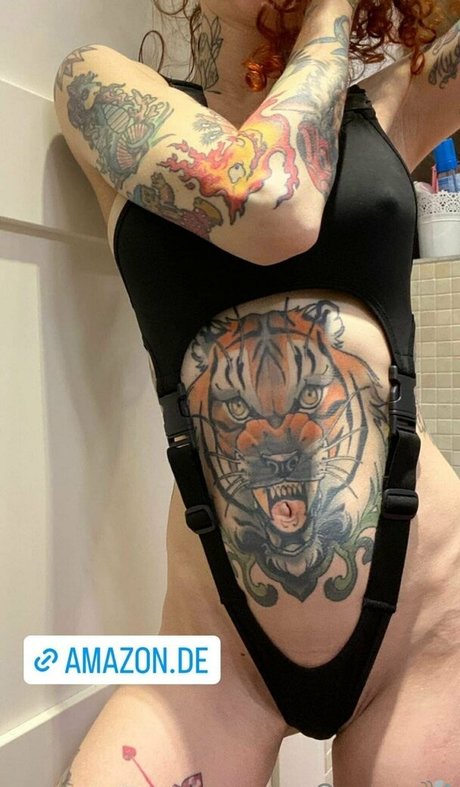 queenbitch1998 hübsche heiße foto