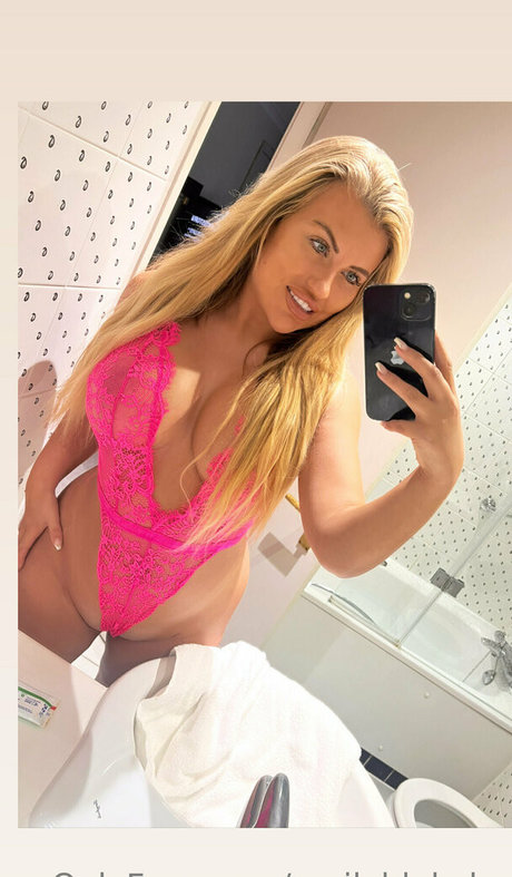 asiatische yoga-onlyfans nackt bild