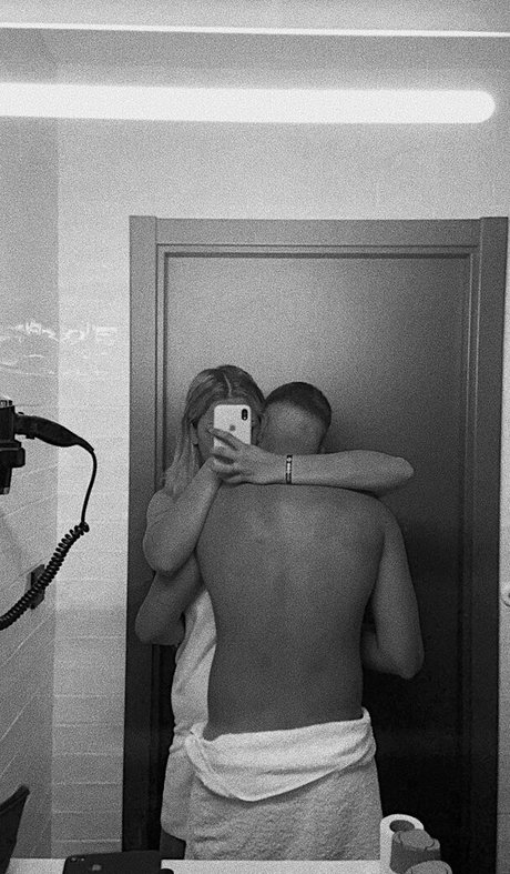 creampie asiatische onlyfans freie nackte foto