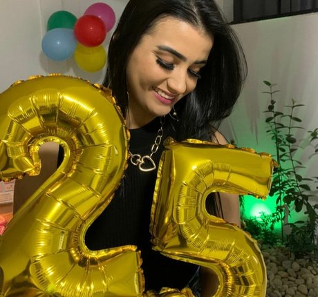 oma fickt onlyfans schöne hübsche archiv