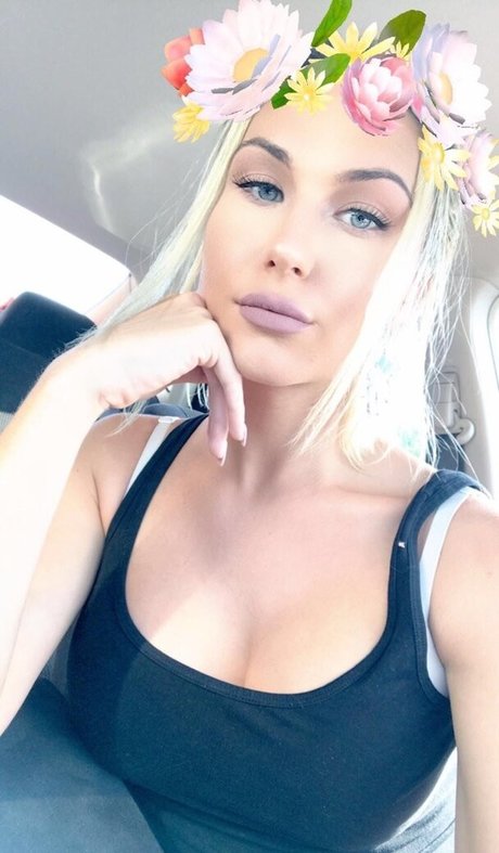 creampie-prinzessin onlyfans erotische kunst bild