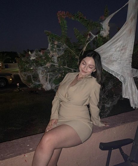 Wendy Chavez erotische akt bilder