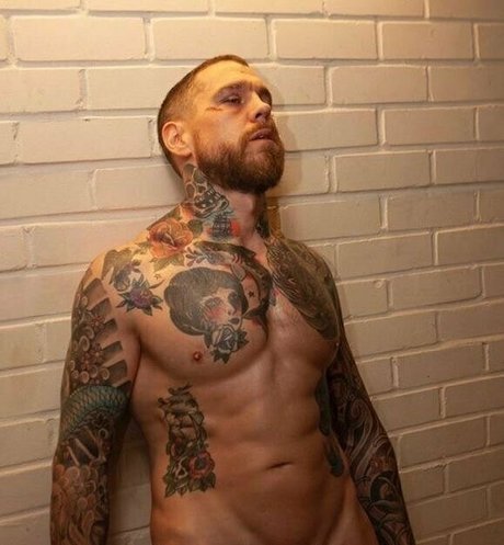 fette rothaarige onlyfans sexy kunst bilder