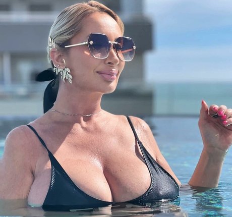 berühmte asiatische onlyfans kunst freie galerien