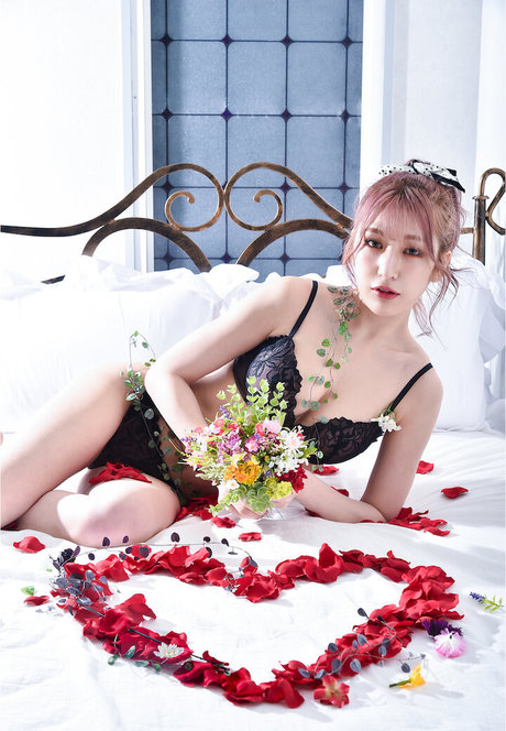 joi teen onlyfans nackt akt fotos