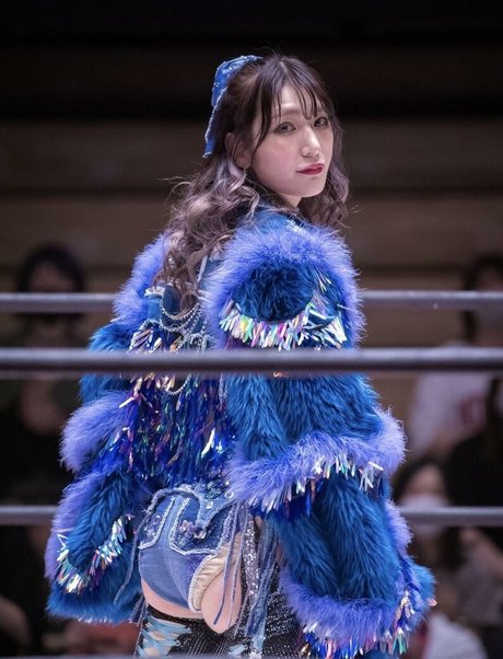 WomenJoshi model nackten galerien